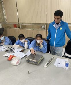 Đào tạo nhân viên sử dụng thiết bị đo